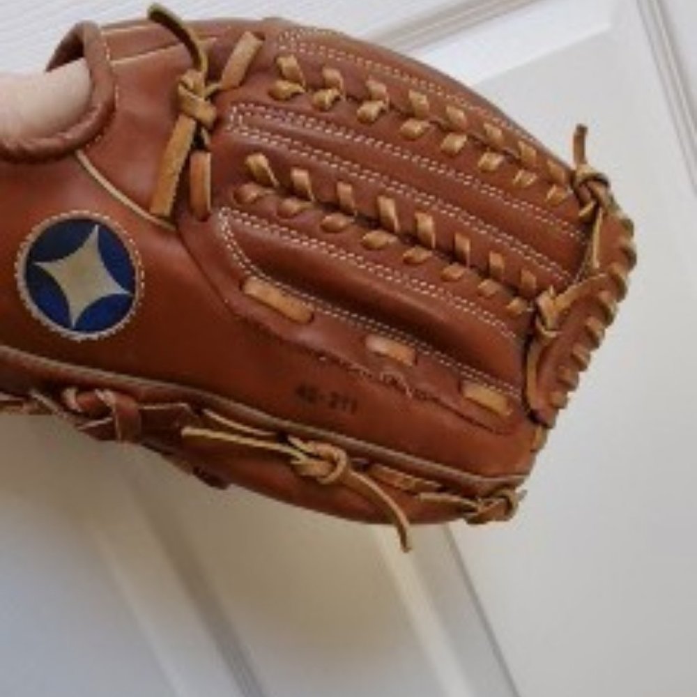 Spaulding Softball Glove, XL Pro Model 42-211